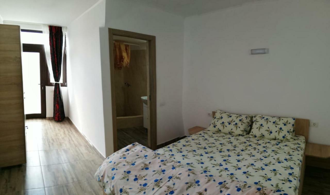 Laubert Hotel Călimăneşti Kültér fotó